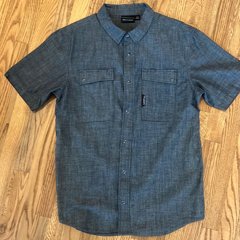 Truewerk men’s short sleeve work shirt.